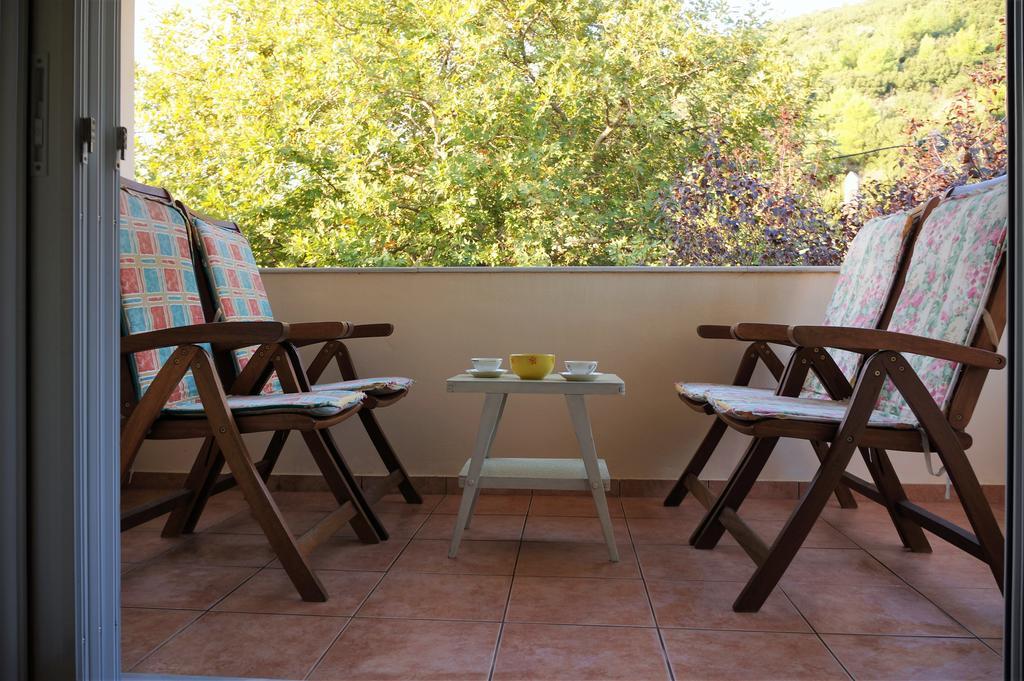 Villa The Platanus Tree Kato Vasiliki Exterior foto